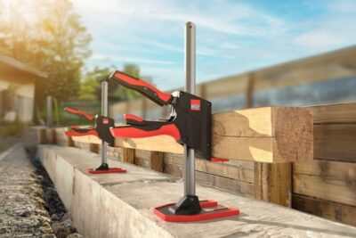 Dvigovanje in niveliranje tramov