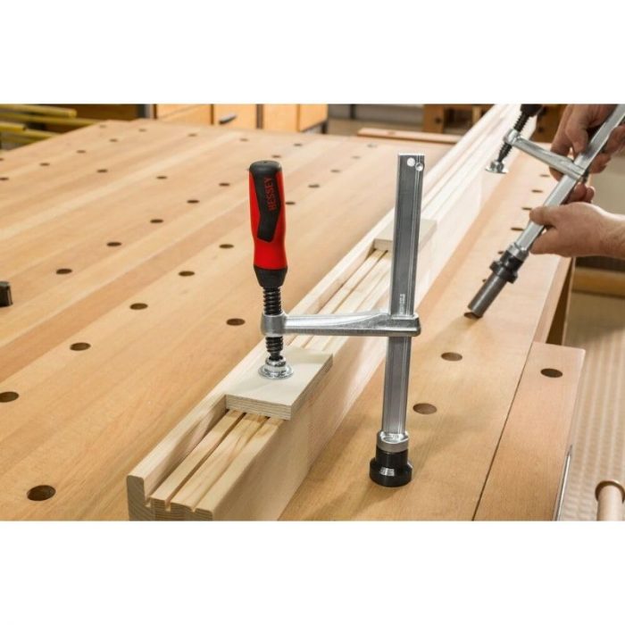 Adapter-za-svore-za-delovno-mizo-iz-16mm-na-19-20mm-TW16AW-BESSEY