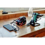 Električni napajalnik Metabo PC 18-65 z LED svetilko in USB-C kablom za 18V baterije