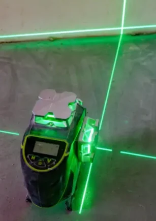 gradbeni laser